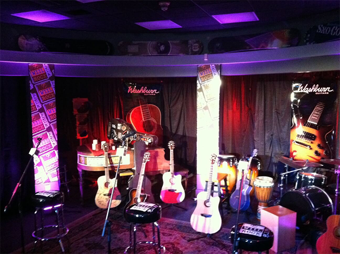 Golfstrommen Houston restaurant seating