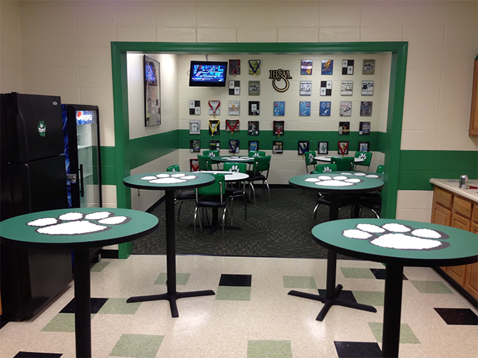 Yorktown High School cafeteria seating